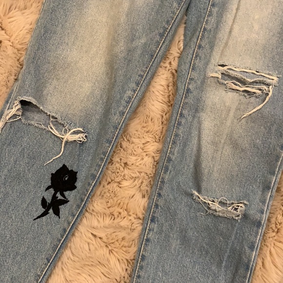 HAND EMBROIDERED forever 21 jeans - Picture 3 of 7
